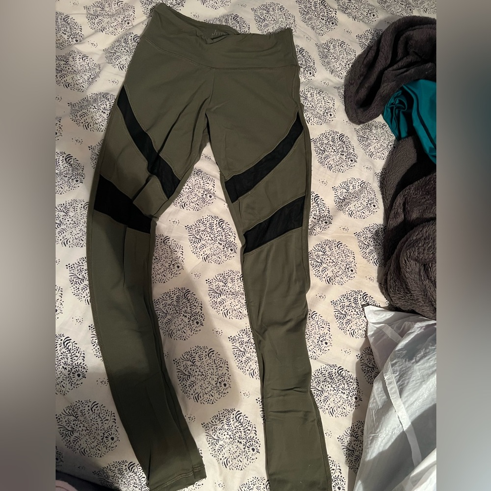 Super Cute Mesh Cut Out Leggings